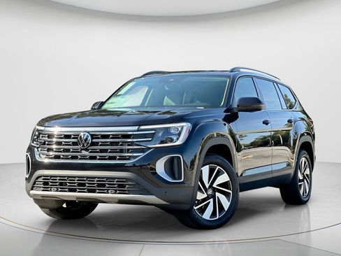New 2026 Volkswagen Atlas SE FWD image 1