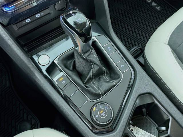 New 2027 Volkswagen Taos SE AWD/4WD image 16