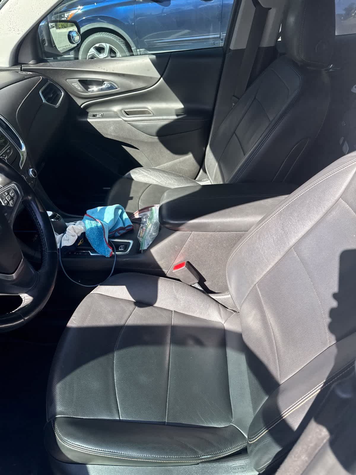 Used 2018 Chevrolet Equinox Premier FWD image 10