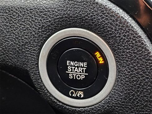 Used 2017 Chrysler 300 S image 23