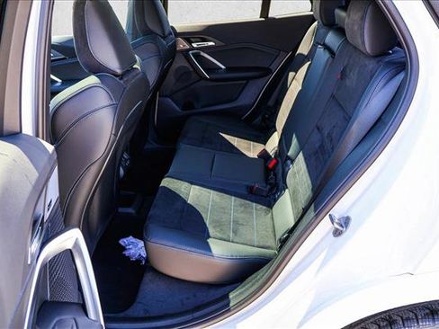 New 2026 BMW X2 xDrive28i AWD/4WD image 19