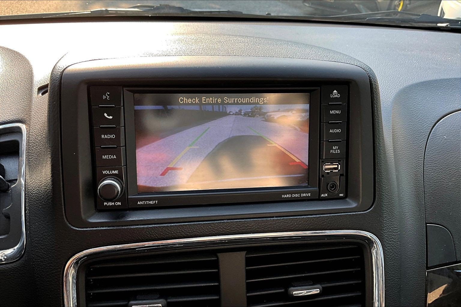 Used 2017 Dodge Grand Caravan SE w/ Power Window Group FWD image 12