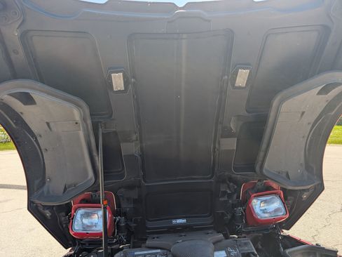 Used 1990 Chevrolet Corvette Convertible RWD image 87