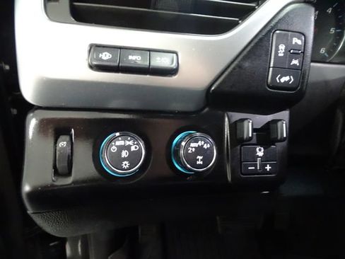 Certified 2018 Chevrolet Tahoe Premier AWD/4WD image 11