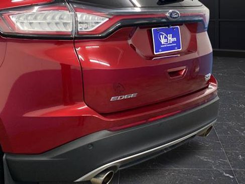 Used 2018 Ford Edge SEL w/ Equipment Group 201A image 38