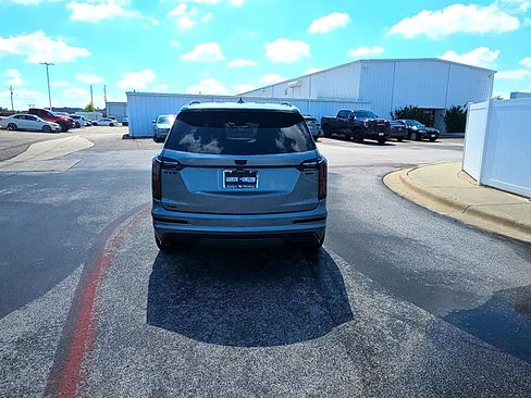 Used 2024 Cadillac XT6 Sport w/ LPO, Floor Liner Package AWD/4WD image 5