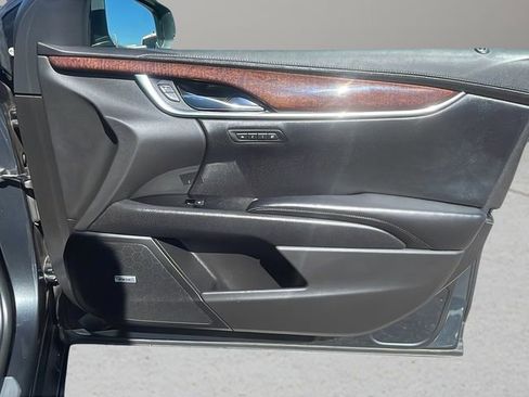 Used 2014 Cadillac XTS Luxury image 13