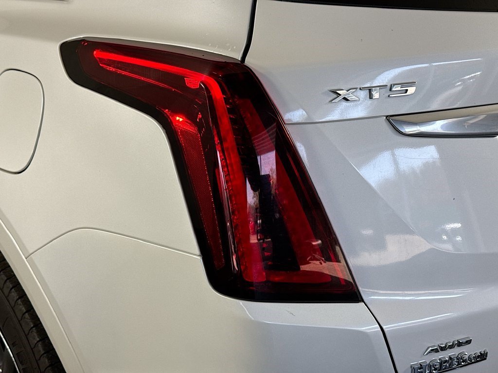 Used 2023 Cadillac XT5 Premium Luxury AWD/4WD image 35