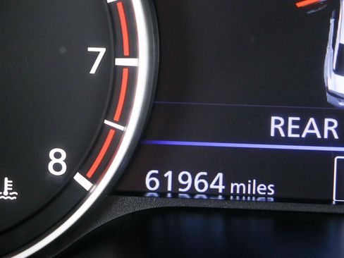 Used 2024 Nissan Altima 2.5 SV FWD image 16