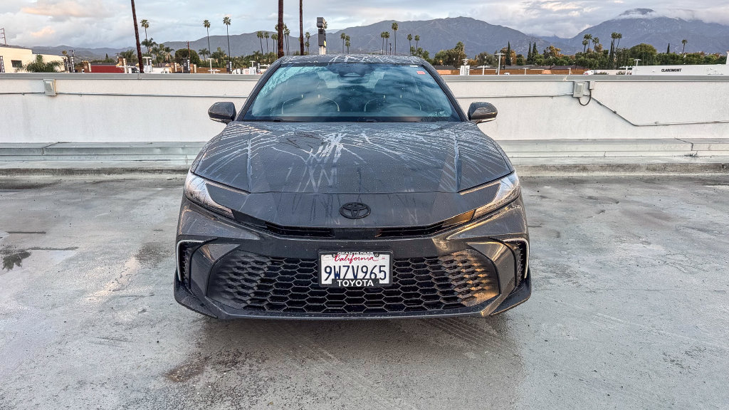Used 2026 Toyota Camry SE w/ Convenience Package AWD/4WD image 3