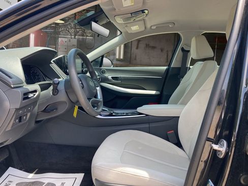 Used 2023 Hyundai Sonata SE FWD image 15