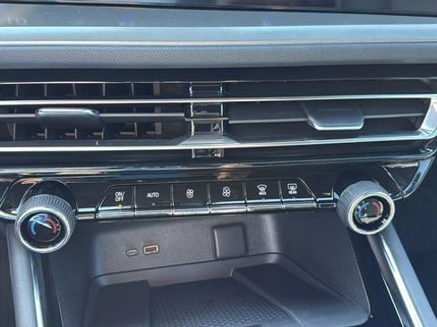 New 2026 Chevrolet Traverse LT w/ Sun and Wheel Package image 16