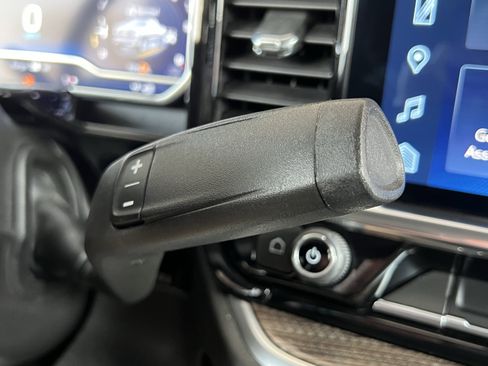 Used 2022 Chevrolet Silverado 1500 LT image 40