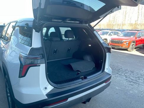 Certified 2025 Chevrolet Equinox LT image 25