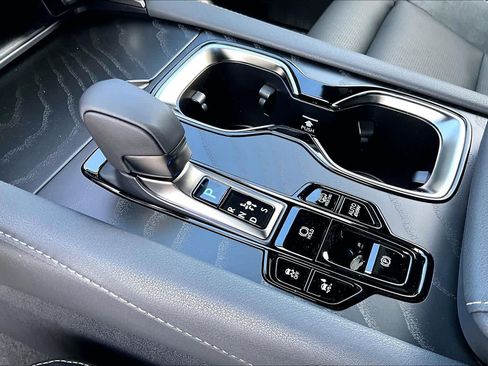 New 2026 Lexus RX 450h AWD image 11