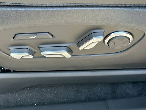 New 2026 Hyundai Ioniq 9 Limited image 27