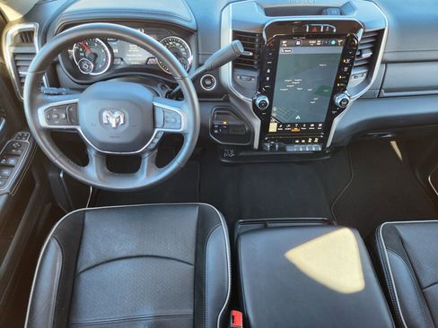 Used 2024 RAM 2500 Laramie w/ Towing Technology Group image 10