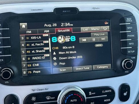 Used 2015 Kia Soul EV image 17