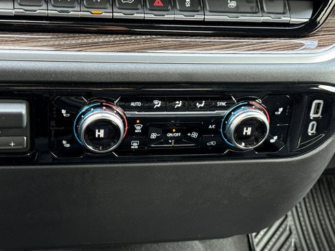 New 2026 GMC Sierra 1500 Elevation image 21