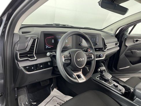 Used 2023 Kia Sportage LX FWD image 16