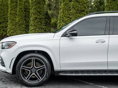 Used 2023 Mercedes-Benz GLS 450 4MATIC w/ AMG Line Exterior image 10