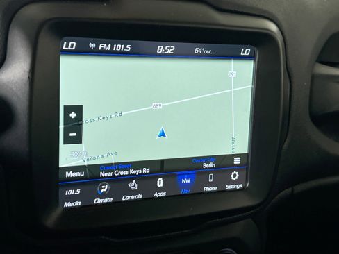 Used 2022 Jeep Renegade Trailhawk AWD/4WD image 13