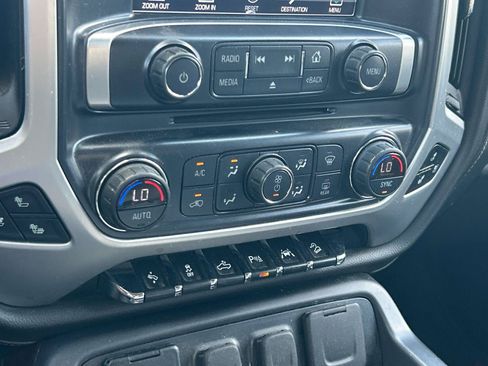 Used 2018 GMC Sierra 1500 SLT AWD/4WD image 22