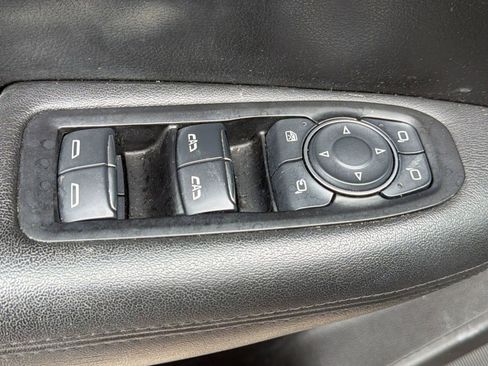 Used 2017 Cadillac XT5 Premium Luxury w/ LPO, Wheel Lock Package FWD image 13