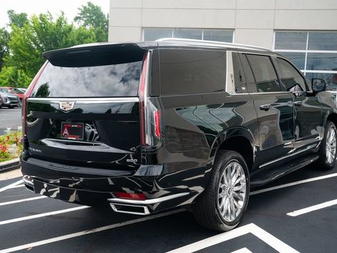 Used 2024 Cadillac Escalade ESV Premium Luxury w/ LPO, Floor Liner Package RWD image 12