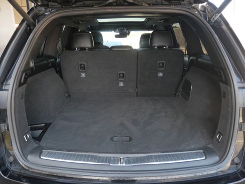 Used 2022 Jeep Grand Cherokee Overland w/ Luxury Tech Group IV image 7