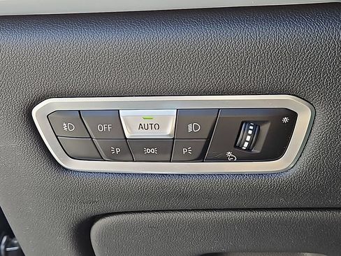 Used 2021 BMW X7 xDrive40i w/ Cold Weather Package AWD/4WD image 26