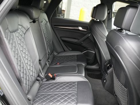 Used 2021 Audi SQ5 Premium Plus w/ Premium Plus Package image 31