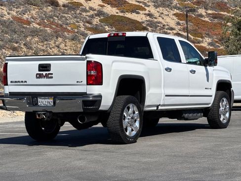 Used 2019 GMC Sierra 2500 SLT w/ Duramax Plus Package image 3