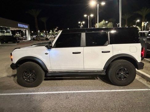 Used 2024 Ford Bronco Wildtrak image 3