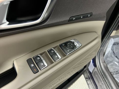 New 2026 Kia Carnival EX image 14