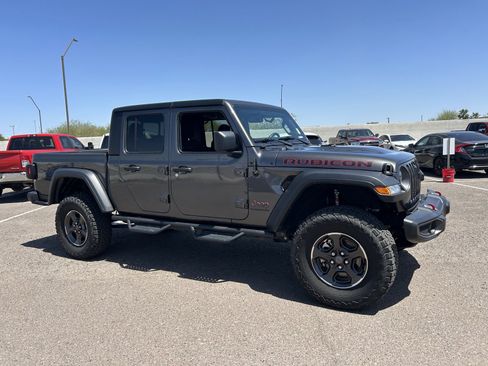 Used 2022 Jeep Gladiator Rubicon w/ Trailer Tow Package AWD/4WD image 6