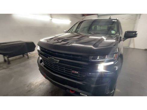 Used 2022 Chevrolet Silverado 1500 LT Trail Boss w/ LT Trail Boss Premium Package image 4