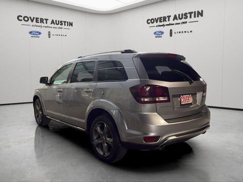 Used 2018 Dodge Journey Crossroad image 3
