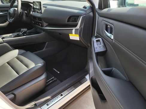 New 2026 Nissan Rogue Dark Armor FWD image 11