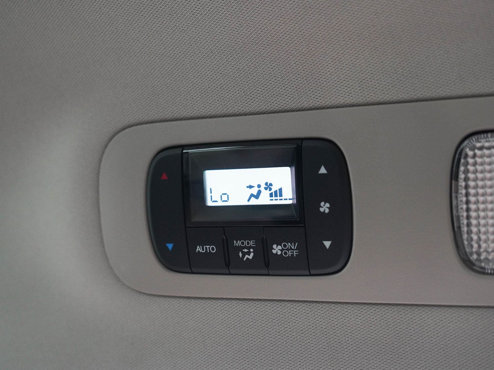 Used 2025 Honda Odyssey EX-L image 16