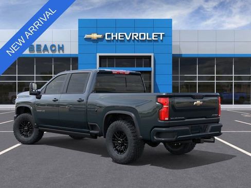 New 2026 Chevrolet Silverado 2500 ZR2 image 3