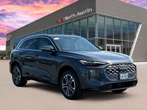 Certified 2025 Audi Q5 Premium Plus w/ Premium Plus AWD/4WD image 2