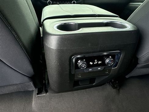 Certified 2025 Chevrolet Suburban LS AWD/4WD image 21