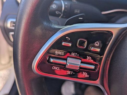 Used 2019 Mercedes-Benz C 300 Sedan image 10