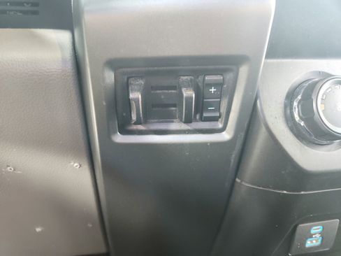 Used 2021 Ford F250 XLT AWD/4WD image 28