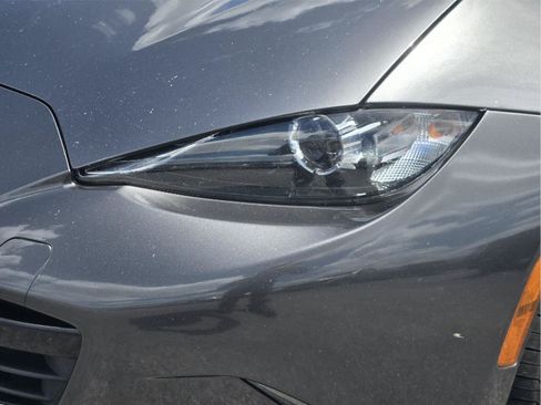 Used 2018 MAZDA MX-5 Miata Grand Touring RWD image 10