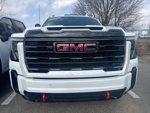 New 2026 GMC Sierra 2500 AT4 image 5