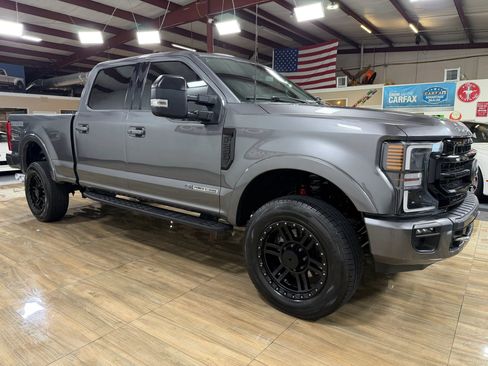 Used 2021 Ford F250 Lariat AWD/4WD image 3
