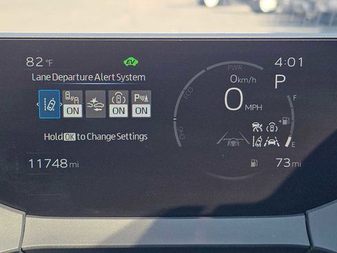 Used 2025 Toyota Prius XLE FWD image 25