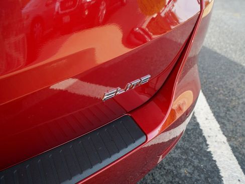 Used 2023 Honda Odyssey Elite image 12